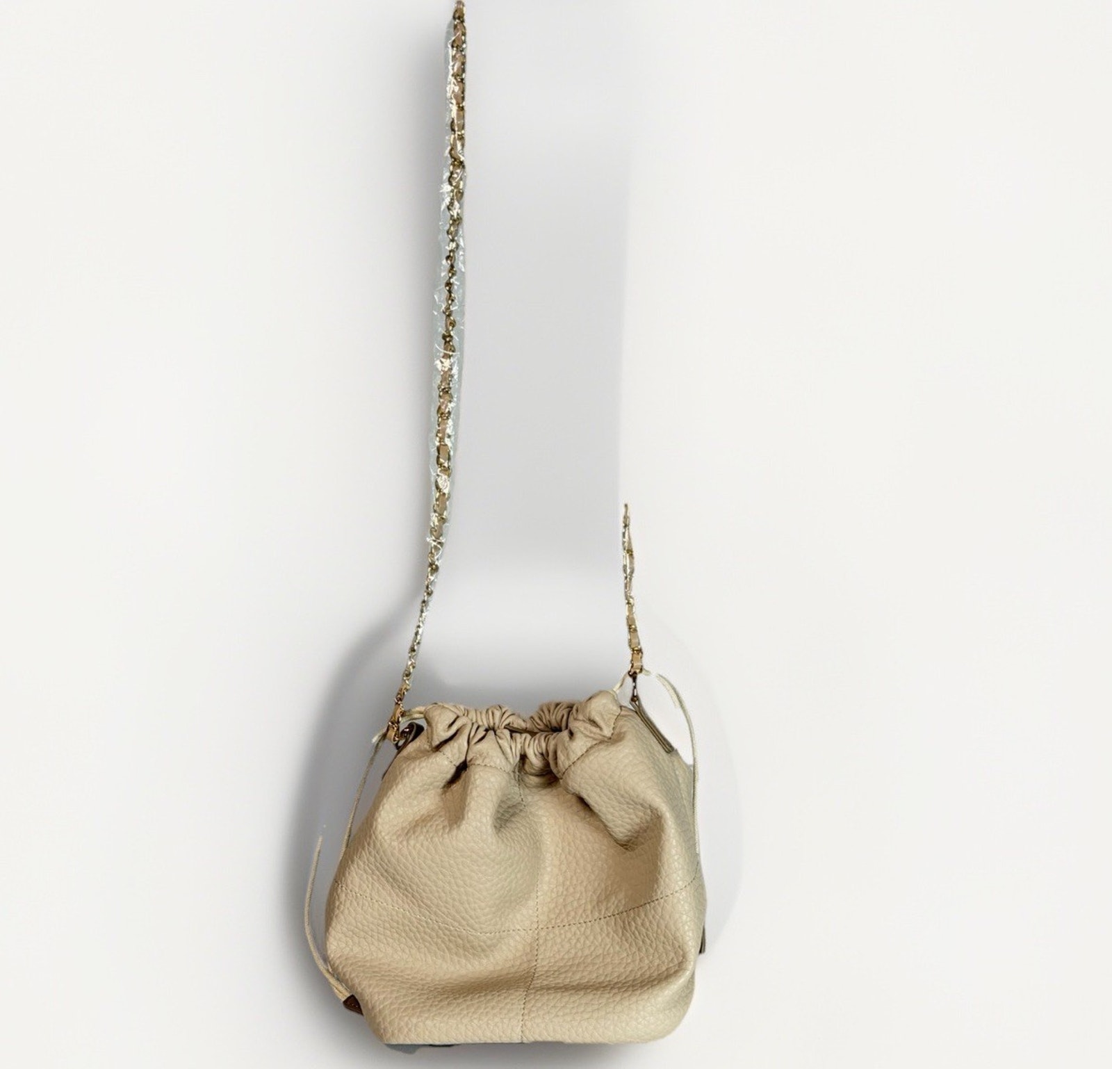 Bag Off White Leather Drawstring Chain Link Bag